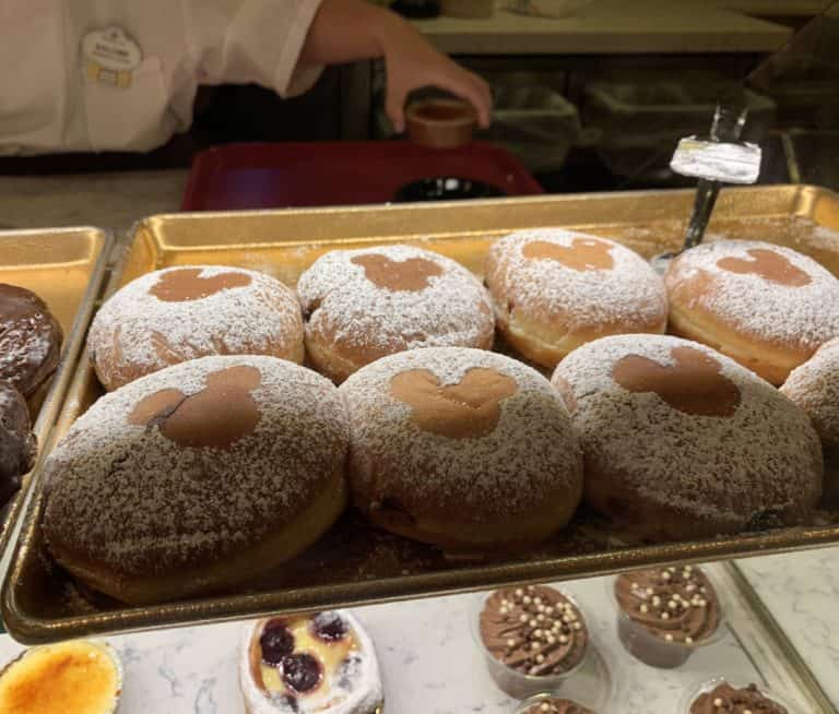32 Best Epcot Snacks World Showcase And Beyond 2023 Urban 