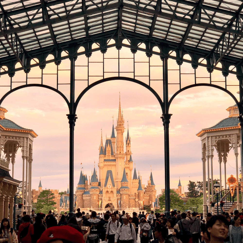how much does FastPass cost at tokyo disneyland 